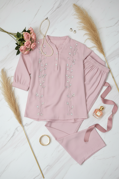 The Elina Grace Co ordset in Baby Pink